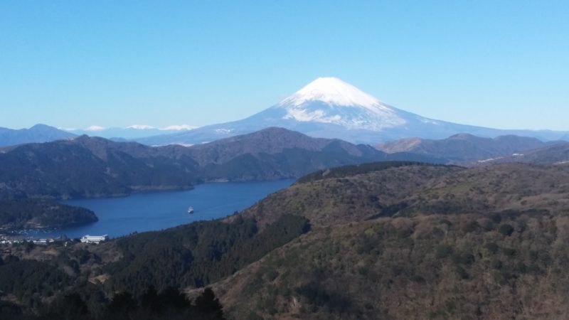 2017.1.1の芦ノ湖と富士山